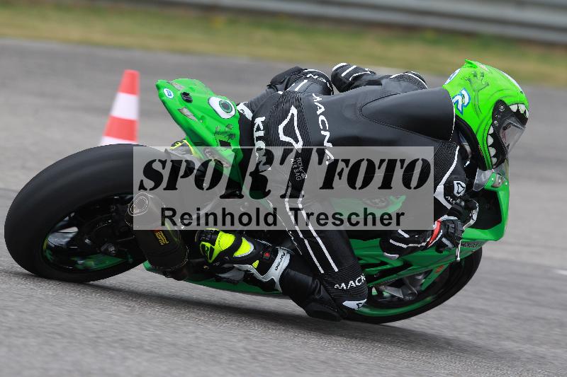 Archiv-2022/13 25.04.2022 Plüss Moto Sport ADR/Freies Fahren/39